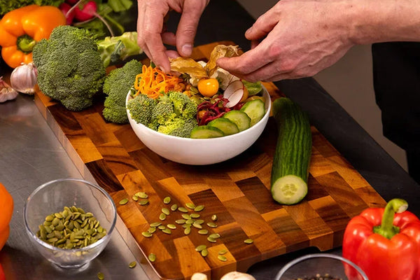 Planche à découper : le guide complet pour bien choisir et entretenir