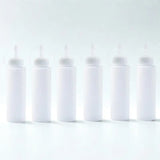 6 pipettes sur fond blanc
