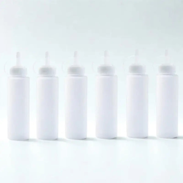 6 pipettes sur fond blanc