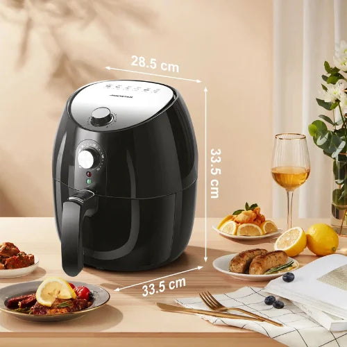 Air fryer noir dans une cuisine moderne 