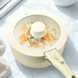 Casserole amovible blanche sur fond blanc