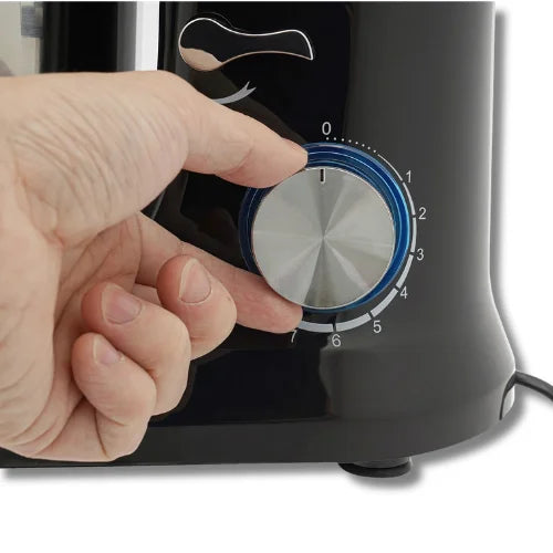 Robot pâtissier MixMaster sur fond blanc