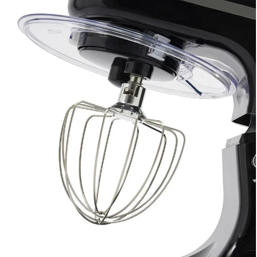 Robot pâtissier MixMaster sur fond blanc