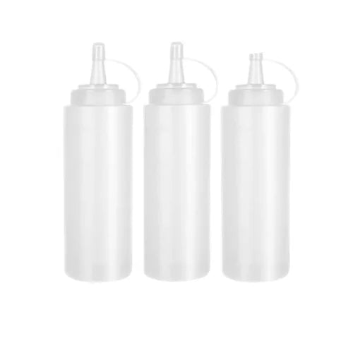 3 pipettes sur fond blanc