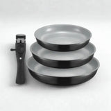 Set de 3 poêles amovibles noires et grises sur fond blanc