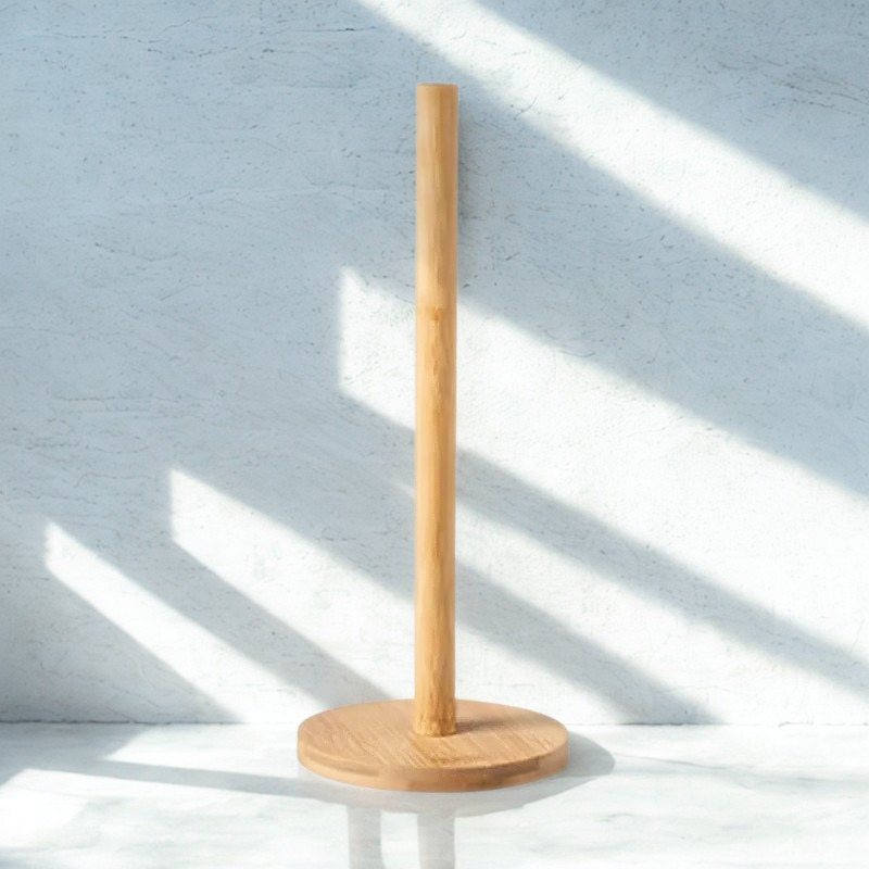 Porte-rouleau en Bois sûr fond blanc