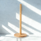 Porte-rouleau en Bois sûr fond blanc