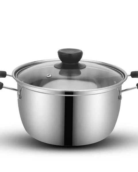 Casserole en inox à double manche sur fond blanc.