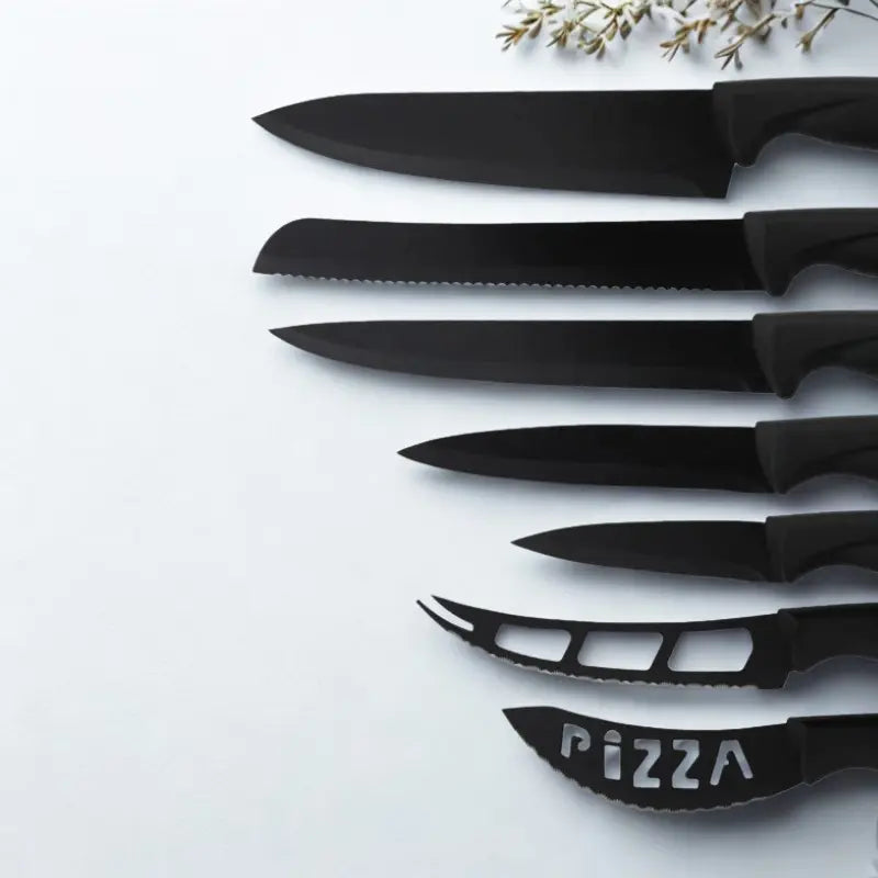 Set Couteaux noirs sur fond blanc