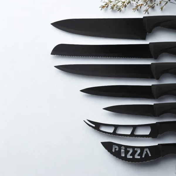 Set Couteaux noirs sur fond blanc