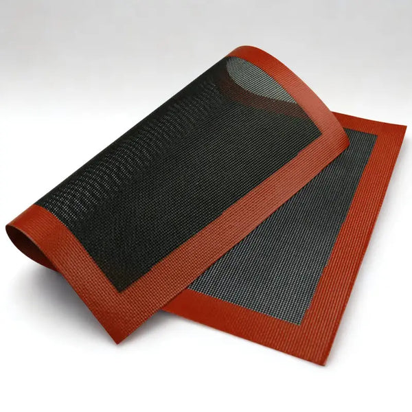 Tapis silicone sur fond blanc