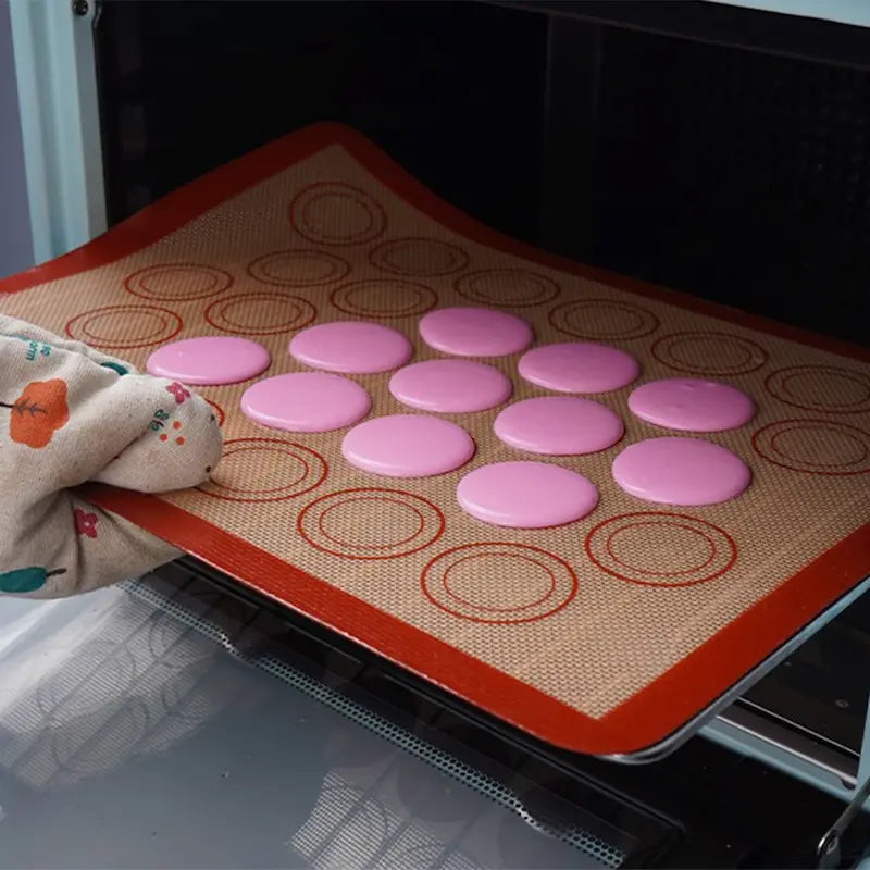Tapis pâtissier dans four