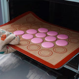 Tapis pâtissier dans four