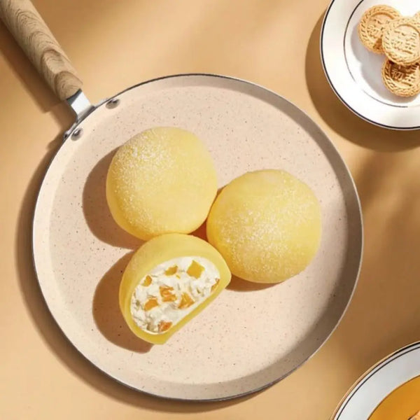 Crêpière antiadhésive dans une cuisine moderne